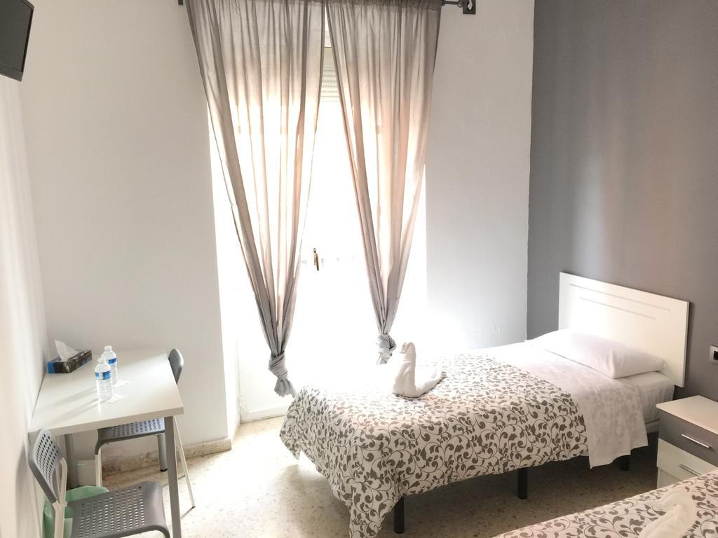 Pension Las Setas Sevilla Bagian luar foto