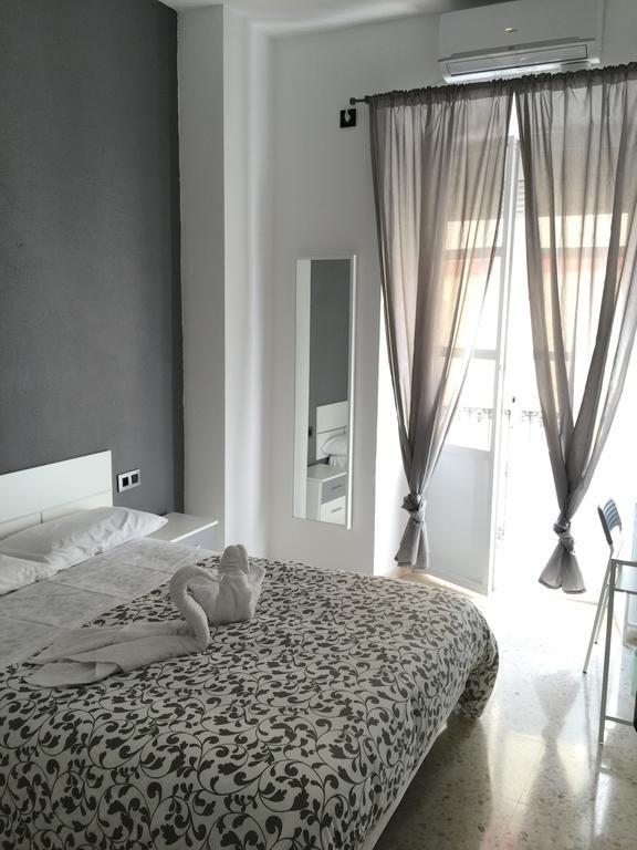 Pension Las Setas Sevilla Bagian luar foto