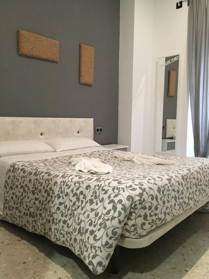 Pension Las Setas Sevilla Bagian luar foto