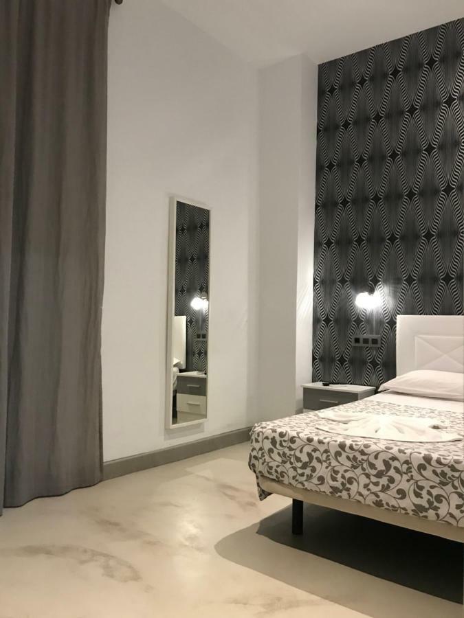 Pension Las Setas Sevilla Bagian luar foto